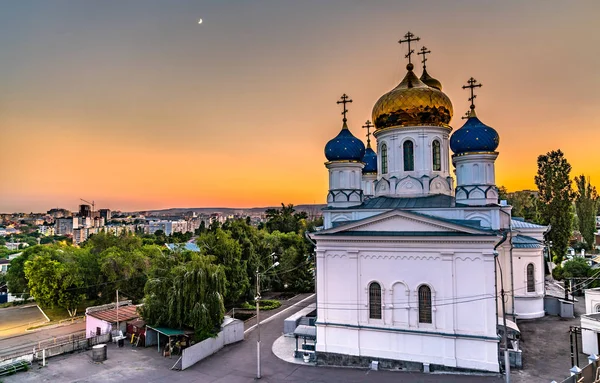 Catedral de Pentecostes em Saratov, Rússia — Fotografia de Stock