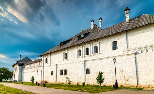 The Assumption Monastery in the town-island of Sviyazhsk in Russia — Stock Photo, Image