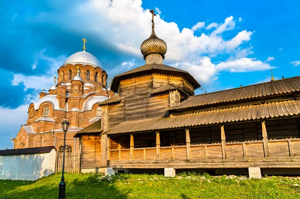 Wooden Trinity Church on Sviyazhsk Island in Russia — Stok fotoğraf