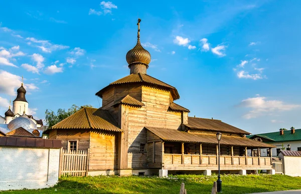 Wooden Trinity Church on Sviyazhsk Island in Russia — Stockfoto