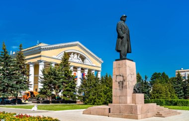 Vladimir Lenin 'in Yoshkar-Ola' daki heykeli, Rusya.
