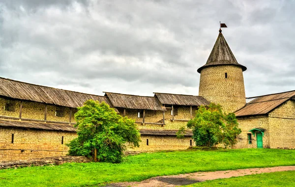 Pskov Krom, ein Kreml in Russland — Stockfoto