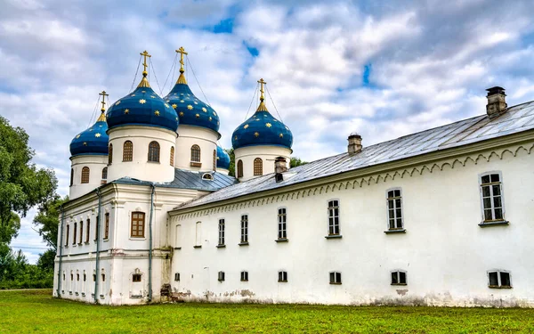 Klasztor św. Juriewa lub św. Jerzego w Rosji — Zdjęcie stockowe