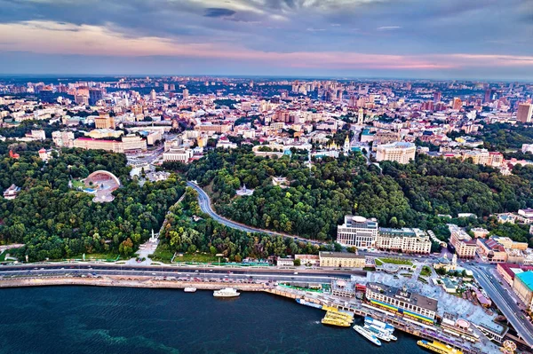 Panoráma a központ Kijev, a főváros Ukrajna — Stock Fotó