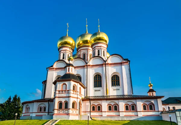 Dormition Kathedraal van Valday Iversky klooster in Rusland — Stockfoto