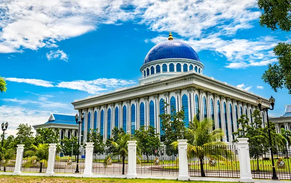 Bruneis lagstiftande råd i Bandar Seri Begawan — Stockfoto