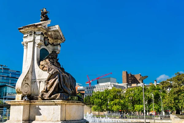 Queen Victoria Statue at Piccadilly Gardens in Manchester, England — Stock Photo, Image