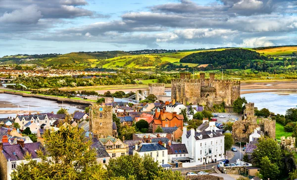 Panorama of Conwy med Conwy Castle i Wales, Storbritannien — Stockfoto