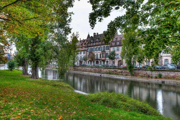 Petite France Strasbourgban Franciaországban — Stock Fotó