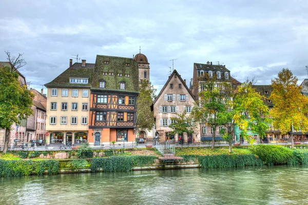 Mooi Gebouw Aan Oevers Van Straatsburg Frankrijk — Stockfoto