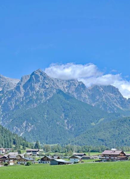 Údolí Pillersee, Kitzbuehel, Tirol, Alpy, Rakousko — Stock fotografie
