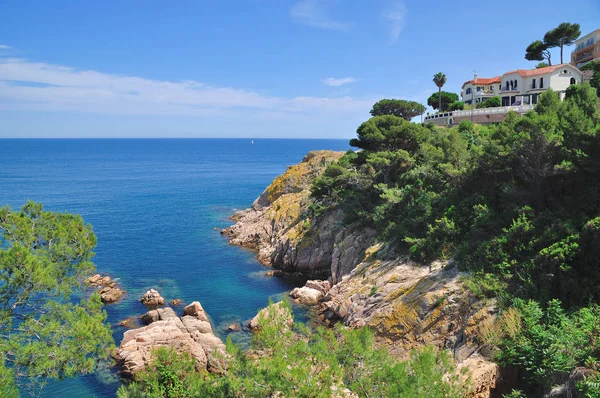 Krajobraz wybrzeża costa brava, Hiszpania — Zdjęcie stockowe
