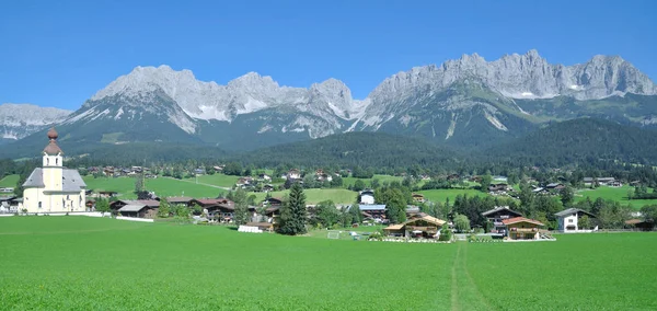 Going am Wilden Kaiser, Tirol, Áustria — Fotografia de Stock