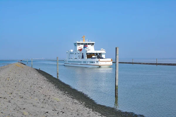 Ferry naar Norderney, Oost-Friese Waddeneilanden, Noordzee, Duitsland — Stockfoto