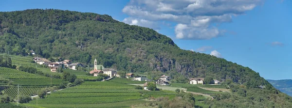 Vila de Tramin, Tirol do Sul, Itália — Fotografia de Stock