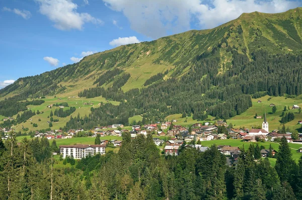 Χωριό Riezlern Στο Kleinwalsertal Vorarlberg Αυστρία — Φωτογραφία Αρχείου