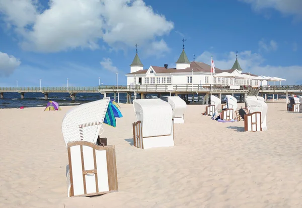 Beach Pier Ahlbeck Usedom Baltic Sea Mecklenburg Vorpommern Alemanha — Fotografia de Stock