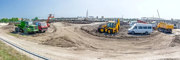 Széles panoráma kilátás az építkezésen parkoló — Stock Fotó