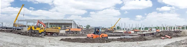 Vista panorámica del paisaje transformado en zona urbana, edificio — Foto de Stock