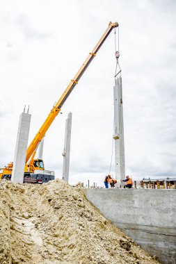 İşçiler derleme somut ayağı olana site oluşturma göster