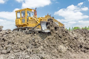 Ağır protip site oluşturma, toprak kaldırma. Damperli kamyon