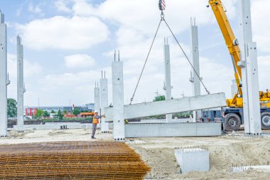 Vinçler-Mobil vinç taşıma beton kiriş büyük Meclisi için var. İş
