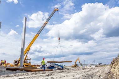 Vinçler-Mobil vinç taşıma beton armatür, paslı Meydanı çukuru
