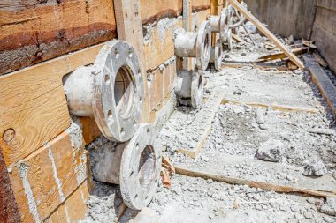 Ahşap kalıp beton boru sistemi ile dökme için 