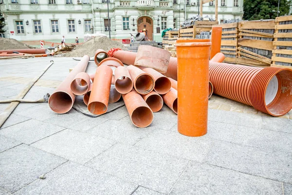 Pila de tubos de PVC dispuestos — Foto de Stock