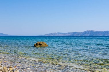 Rock shoal su, deniz seviyesinden yukarıda çıkmış