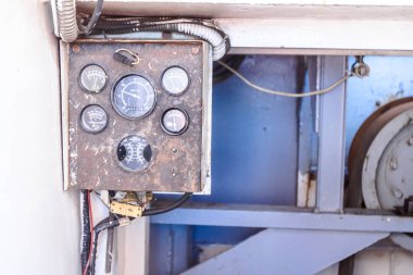 Analog ölçü kontrol paneli kaç göstergeler ile 