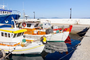 Tekne balık tutmak için ekipmanlar ile ipler için iskele, w ile bağlı