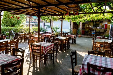 Dış geleneksel lokali restoran sabahın erken saatlerinde 