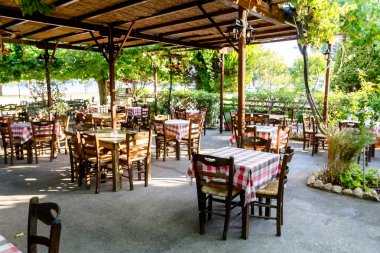 Dış geleneksel lokali restoran sabahın erken saatlerinde 