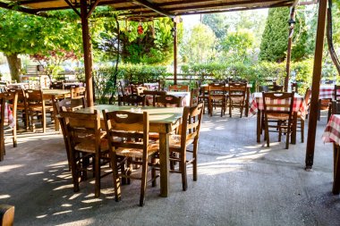 Dış geleneksel lokali restoran sabahın erken saatlerinde 