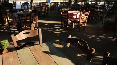 Dış geleneksel lokali restoran sabahın erken saatlerinde 