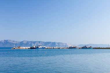 Balıkçı tekneleri bağladım dock, marina