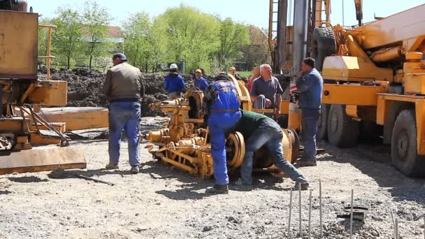 Zrenjanin Vojvodina Srbsko Dubna 2015 Demontáž Montáž Nebo Výměna Náhradní — Stock video