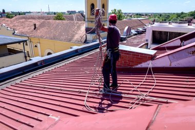 Endüstriyel Tırmanma halatları çözmeye 