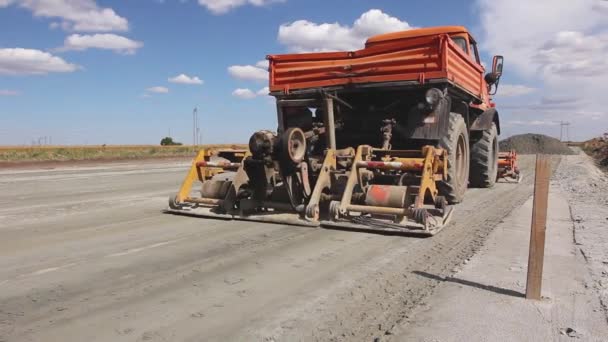 Compactador Vibração Placa Montado Caminhão Compactando Areia Local Construção Estrada — Vídeo de Stock