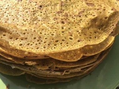 İnce krepler. Yakın plan.