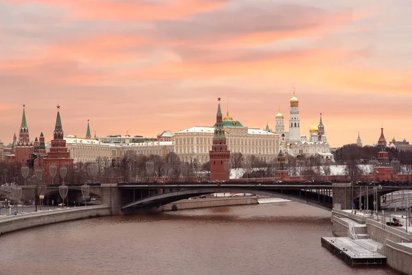 Het Moskou Kremlin Moskouse Rivier Uitzicht Vanaf Patriarshy Brug Rusland — Stockfoto