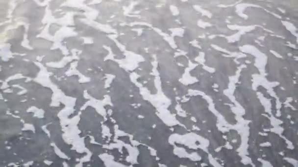 Морські хвилі берег пісок океанська вода — стокове відео