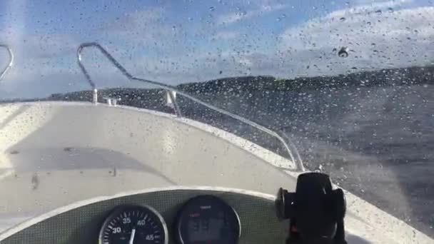 Човен Ямарін озеро морський архіпелаг — стокове відео