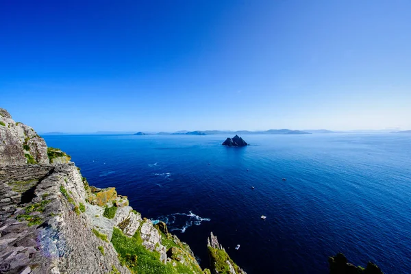 Pohled na malý skellig a poloostrov Kerry — Stock fotografie