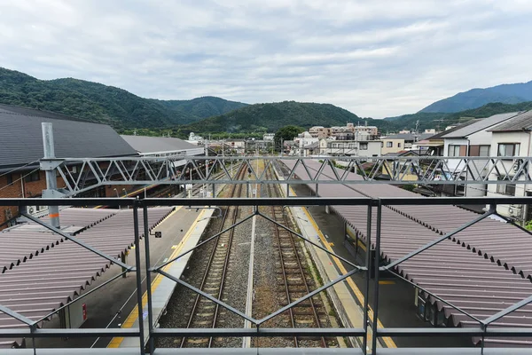 Kyoto, Japán - október 08, 2016: Katsura állomás egy esős és — Stock Fotó