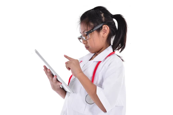 Young female doctor using tablet - isolated over a white backgro — Stock Photo, Image