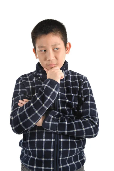 Porträt eines asiatischen Jungen auf weißem Grund. — Stockfoto