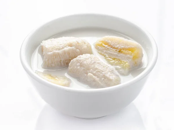 Boiled banana in coconut milk, Thai dessert. — Stock Photo, Image