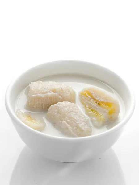 Boiled banana in coconut milk, Thai dessert. — Stock Photo, Image